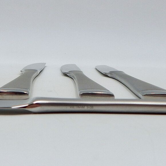 Oneida Stainless Flatware Mercer New French Dinner Knife Satin Frosted 18/0 S/4 - Picture 9 of 10